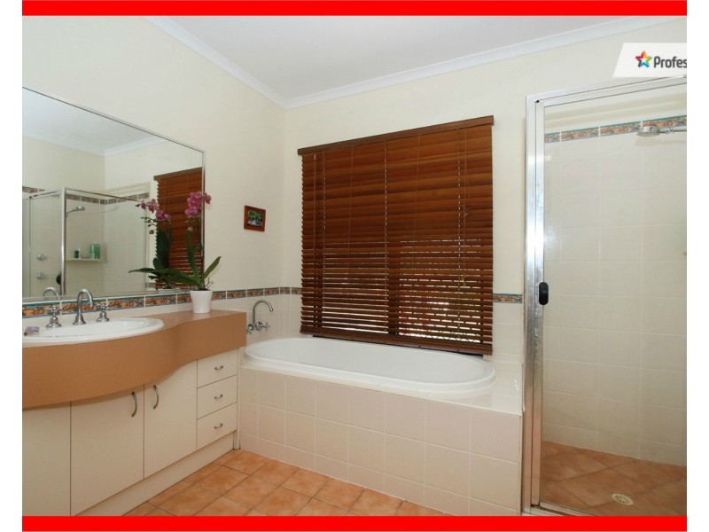 11 Satinash Close, New Beith QLD 4124