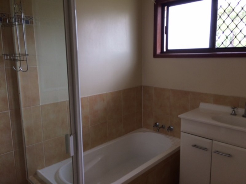 52 Station Road, Loganlea QLD 4131