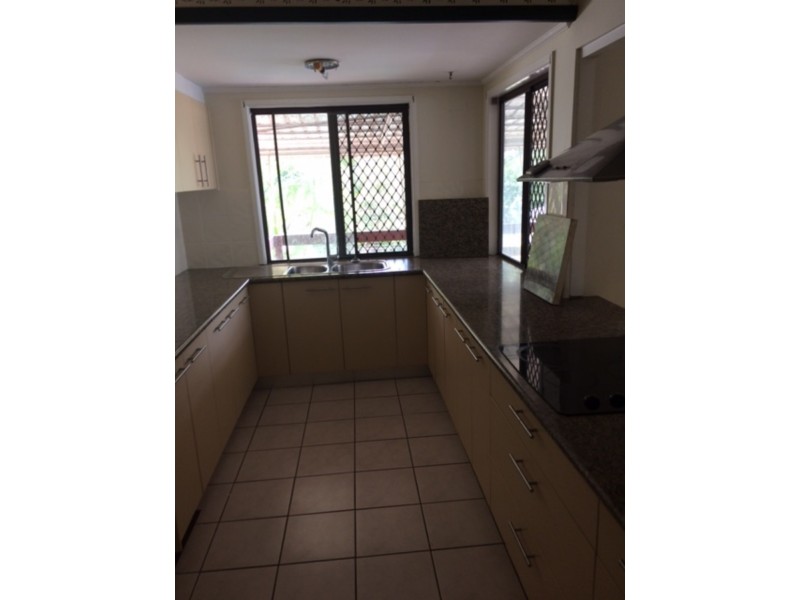 46 Station Road, Loganlea QLD 4131