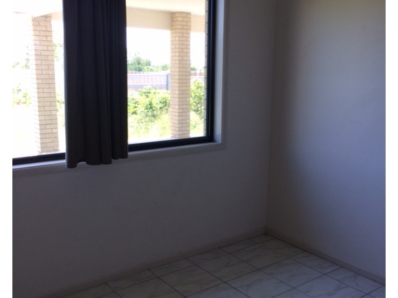 17b Law Street, Redbank QLD 4301