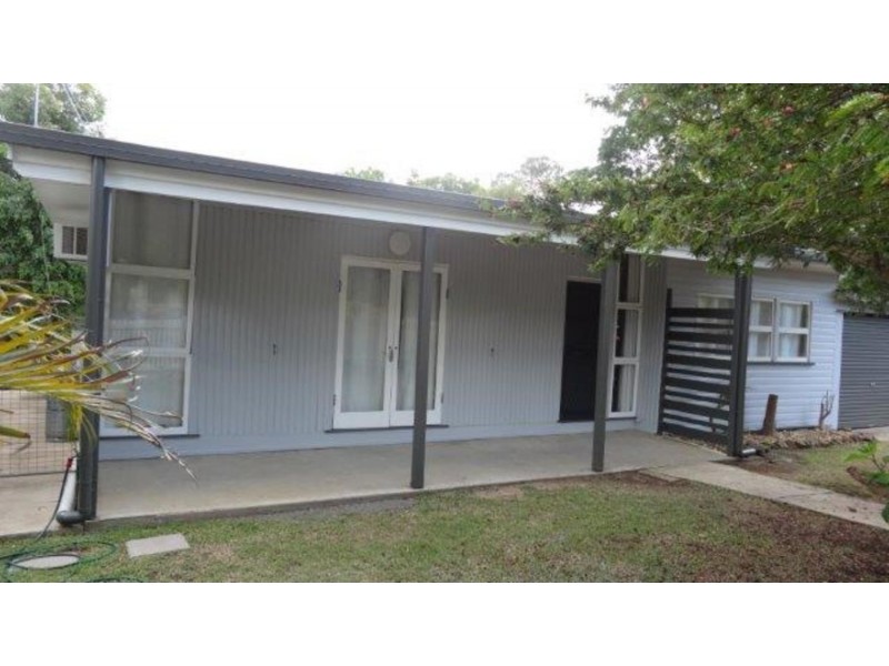 32 Hart Street, Beaudesert QLD 4285