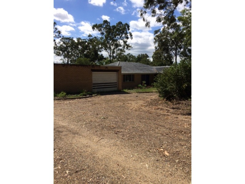 40 Station Road, Loganlea QLD 4131