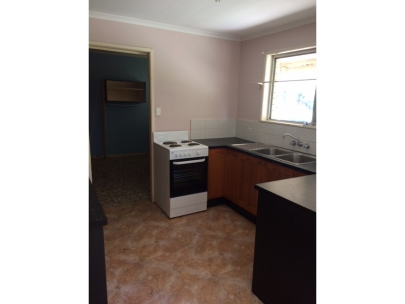 40 Station Road, Loganlea QLD 4131