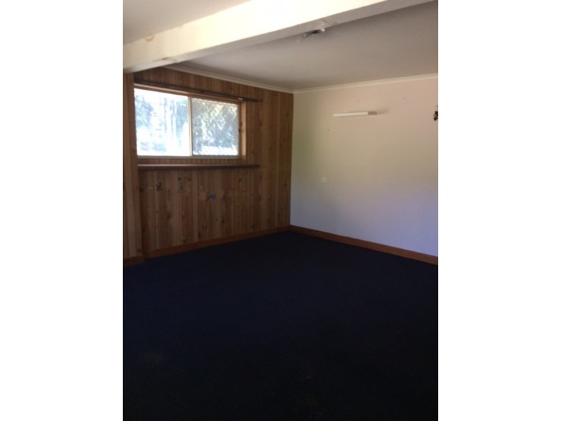 40 Station Road, Loganlea QLD 4131