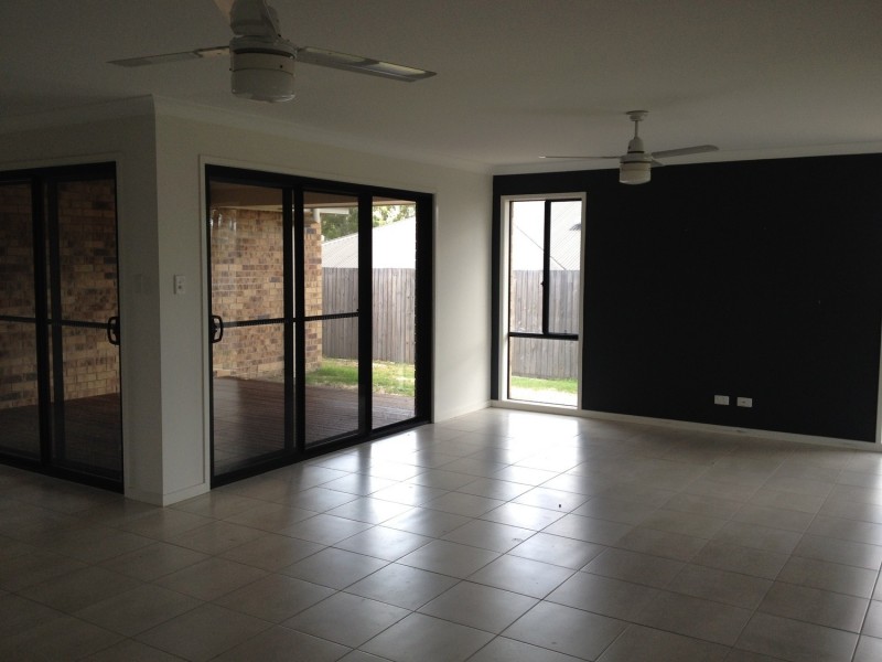 22 Ridgecrest Drive, Jimboomba QLD 4280