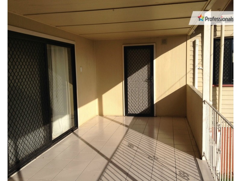 17 Law Street, Redbank QLD 4301