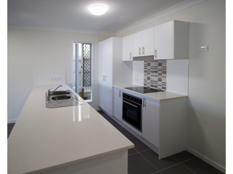 1/9 Spruce Street, Loganlea QLD 4131