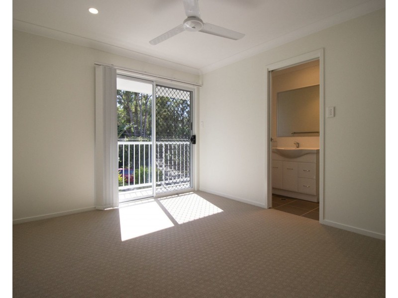 1/9 Spruce Street, Loganlea QLD 4131