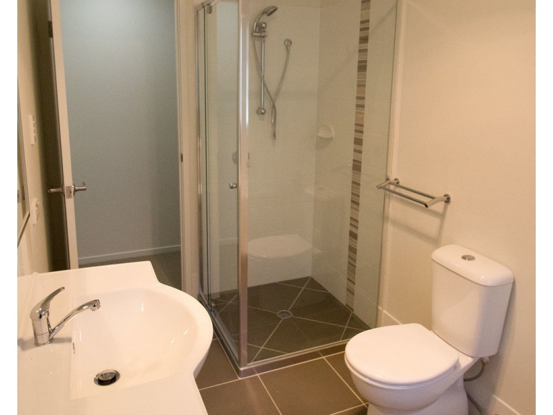 1/9 Spruce Street, Loganlea QLD 4131
