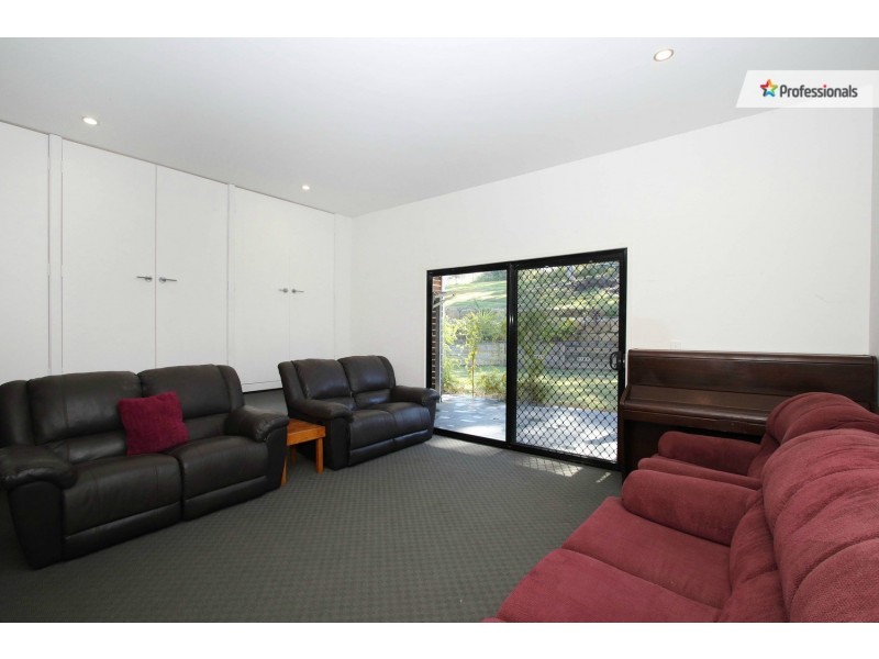 215 Bamboo Drive, Cedar Vale QLD 4285