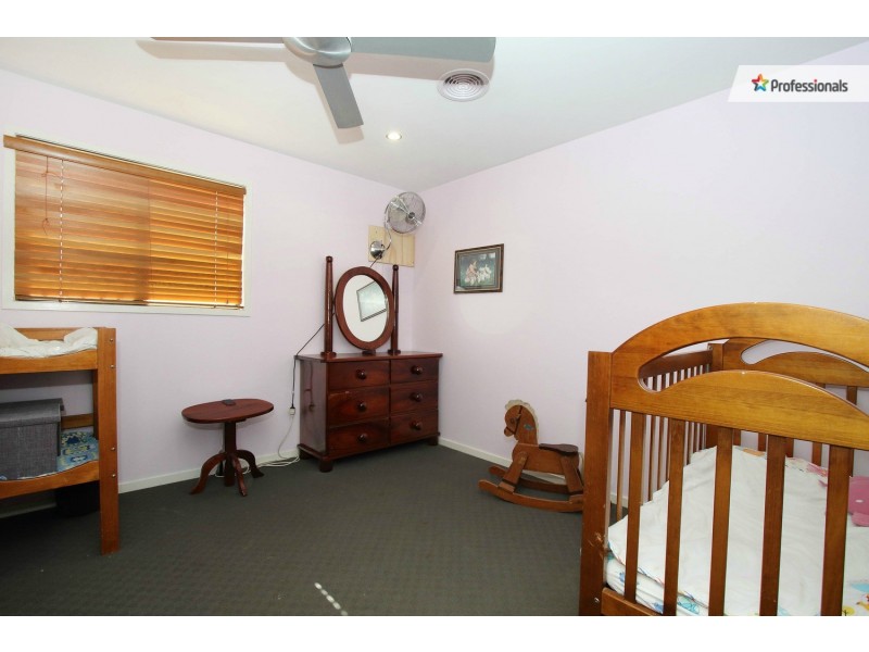 215 Bamboo Drive, Cedar Vale QLD 4285