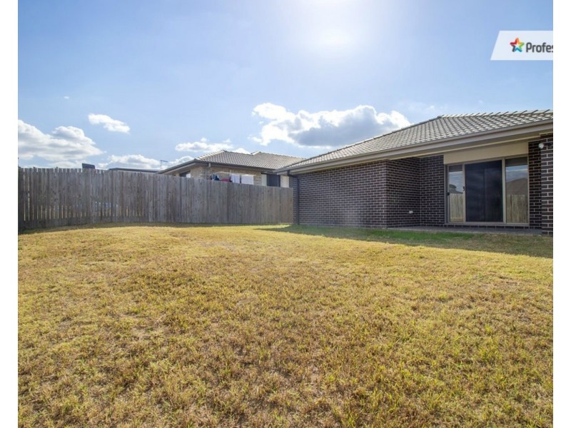 63 Huggins Avenue, Yarrabilba QLD 4207