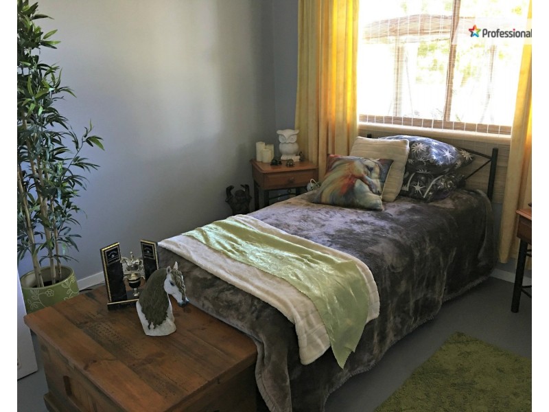 69 Hinchcliffe Road, Logan Village QLD 4207