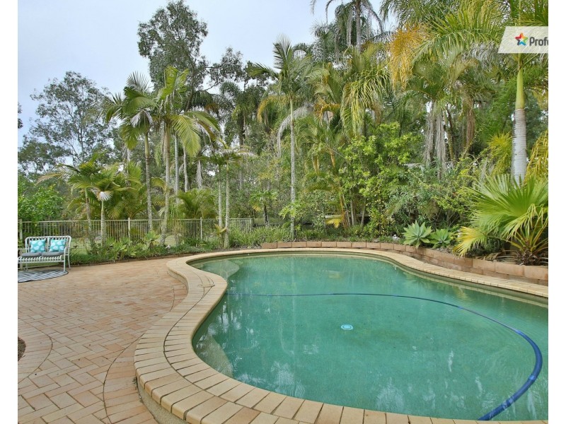 26-28  Arlington Court, Munruben QLD 4125