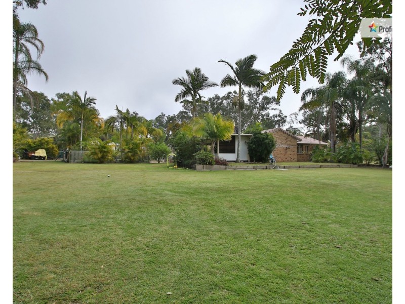 26-28  Arlington Court, Munruben QLD 4125