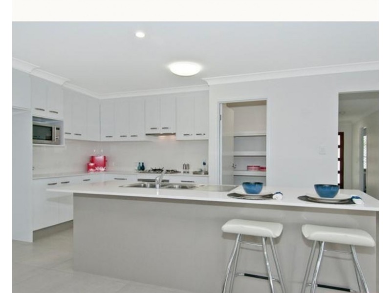 4 Grove Place, Jimboomba QLD 4280