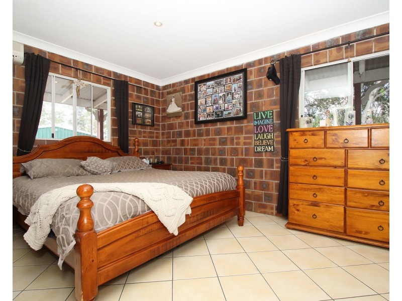 24-26 Coalstoun Court, Munruben QLD 4125