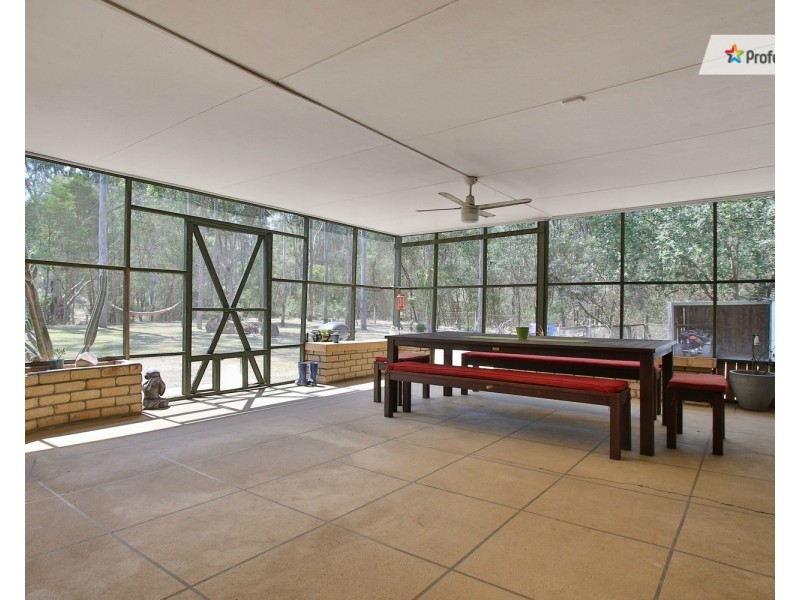 24 Murdoch Court, Mundoolun QLD 4285