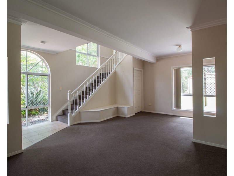 8 Spotted Gum Court, Cedar Grove QLD 4285