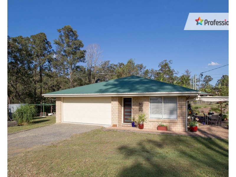 114-116 Michelle Drive, Cedar Grove QLD 4285