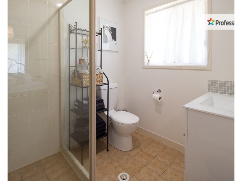 114-116 Michelle Drive, Cedar Grove QLD 4285