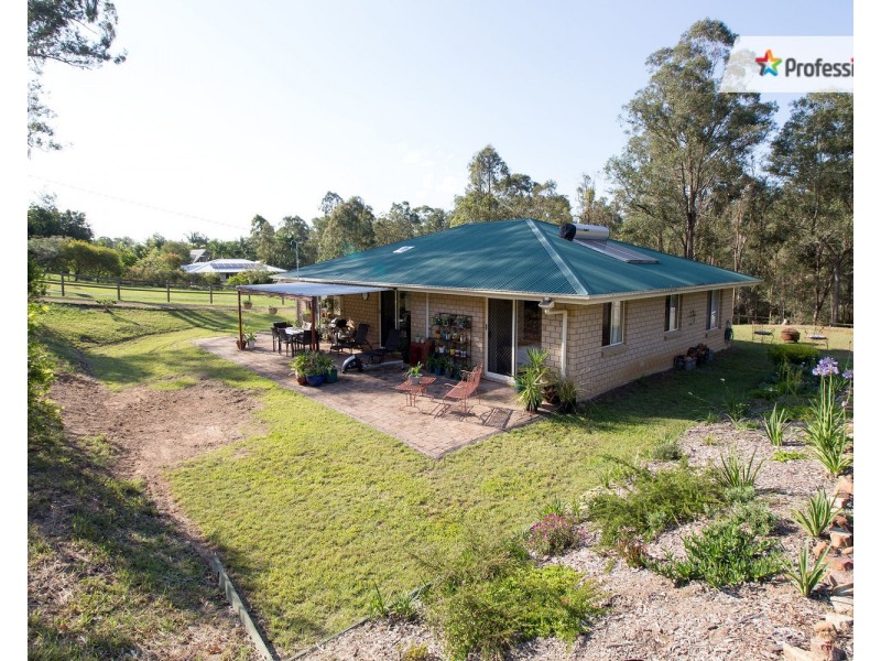 114-116 Michelle Drive, Cedar Grove QLD 4285