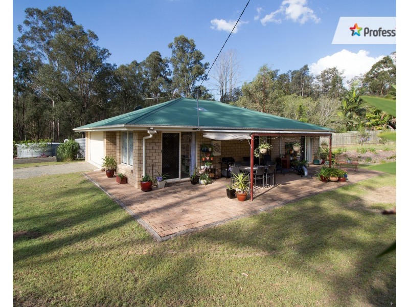 114-116 Michelle Drive, Cedar Grove QLD 4285