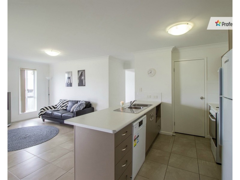 5 Grove Place, Jimboomba QLD 4280