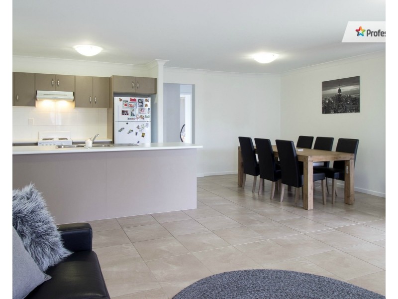 5 Grove Place, Jimboomba QLD 4280