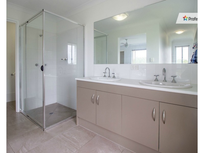 5 Grove Place, Jimboomba QLD 4280