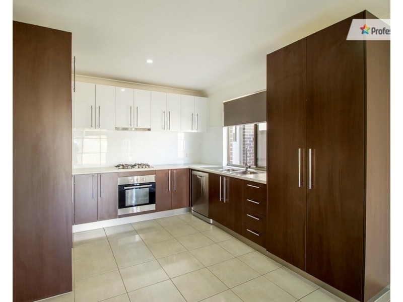 63 Huggins Avenue, Yarrabilba QLD 4207