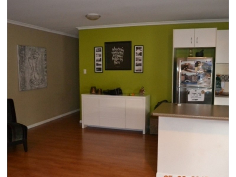 2/118 Kumbari Avenue, Labrador QLD 4215