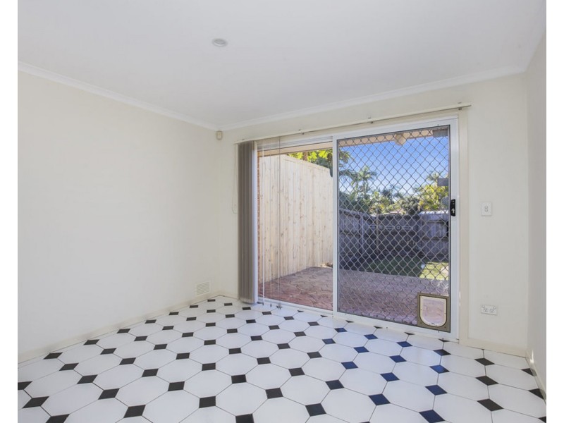 2/167 Olsen Avenue, Southport QLD 4215