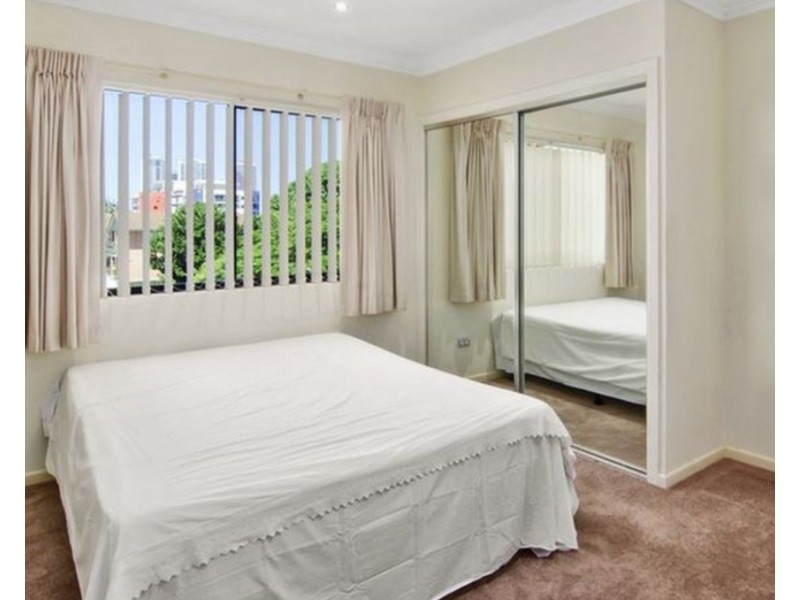 9/14 Little Norman Street, Southport QLD 4215