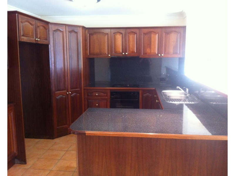 6 Fuji Close, Southport QLD 4215