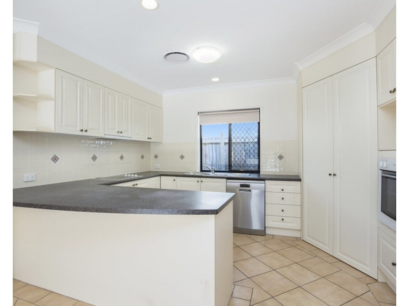 2 Gumview Place, Molendinar QLD 4214