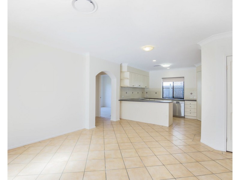 2 Gumview Place, Molendinar QLD 4214