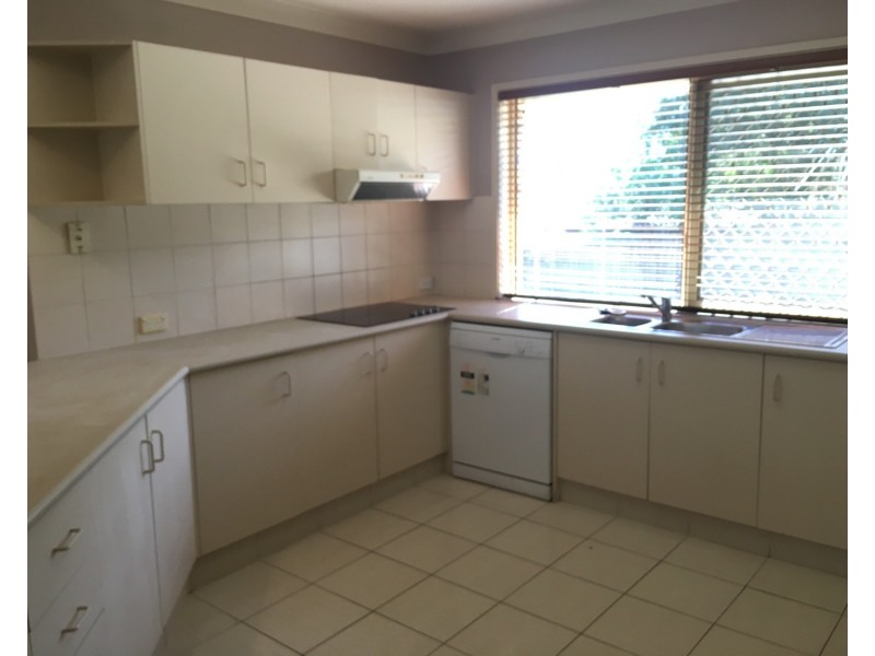 13 Maidstone Place, Parkwood QLD 4214