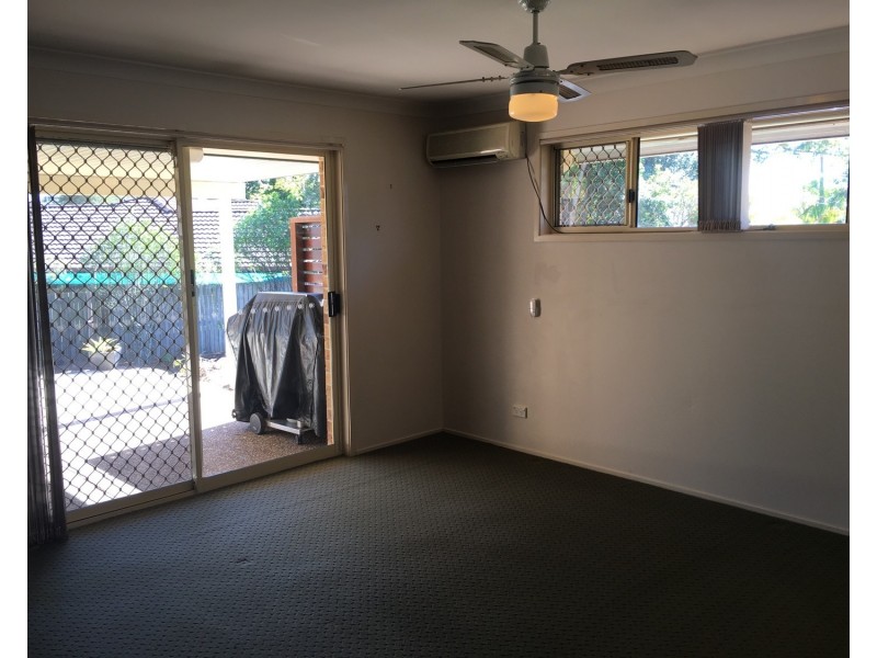 13 Maidstone Place, Parkwood QLD 4214