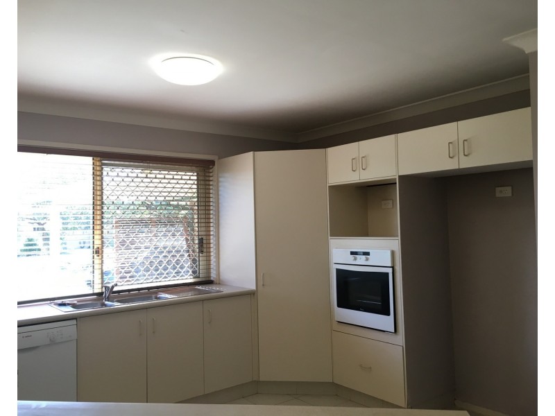 13 Maidstone Place, Parkwood QLD 4214