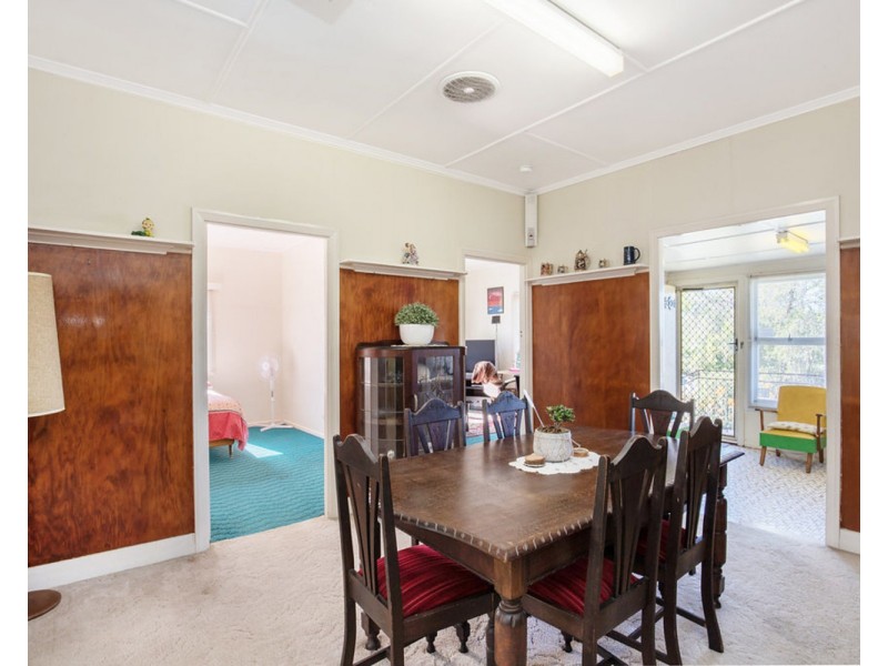 6 Wilson Street, Labrador QLD 4215