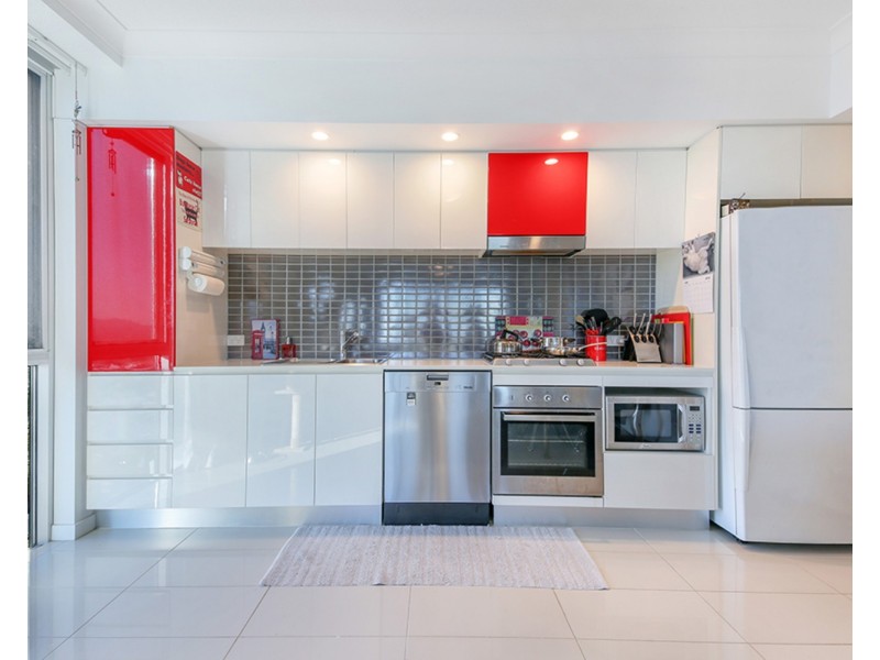 32405/9 Lawson Street, Southport QLD 4215