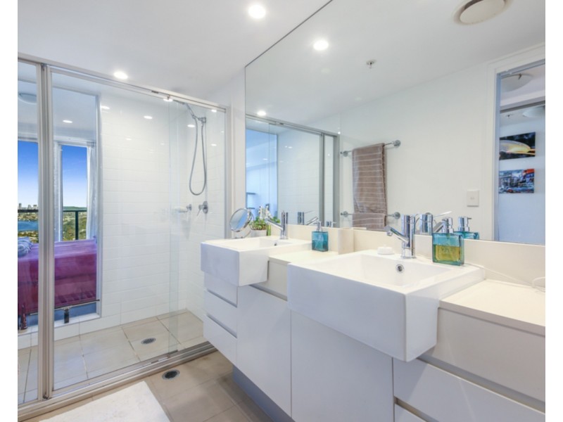 32405/9 Lawson Street, Southport QLD 4215