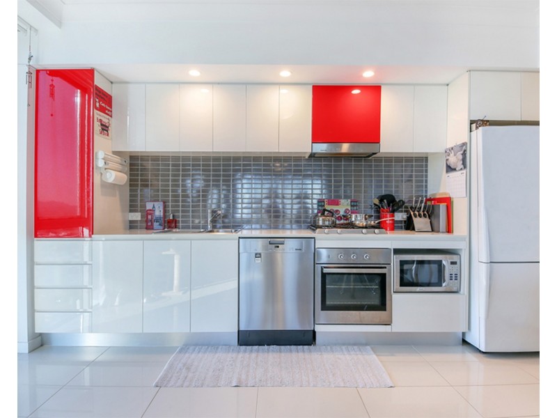 32405/9 Lawson Street, Southport QLD 4215