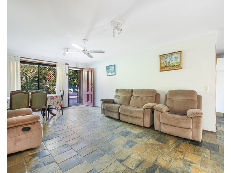 1/24 Morinda Way, Labrador QLD 4215