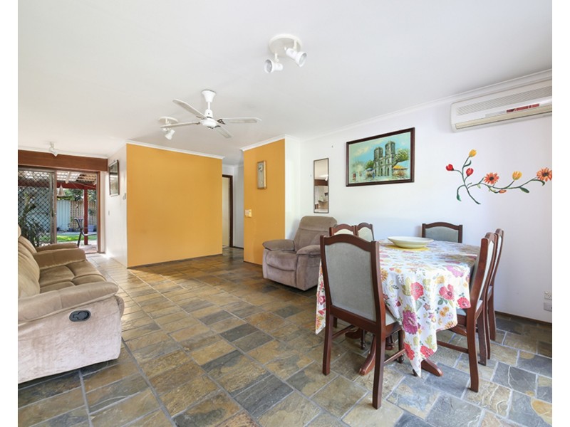 1/24 Morinda Way, Labrador QLD 4215