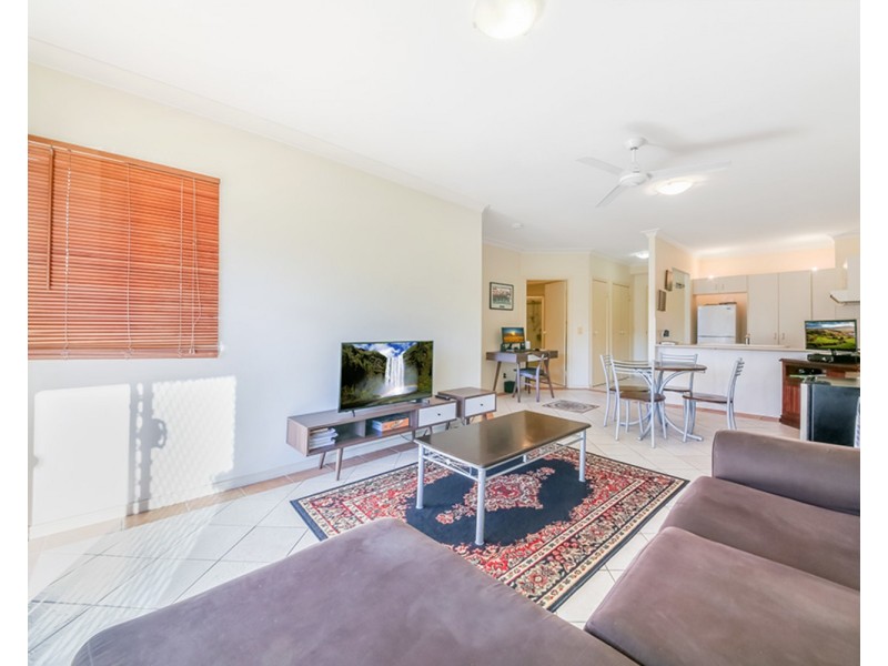 17/12 Spendelove Avenue, Southport QLD 4215