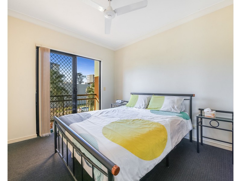 17/12 Spendelove Avenue, Southport QLD 4215