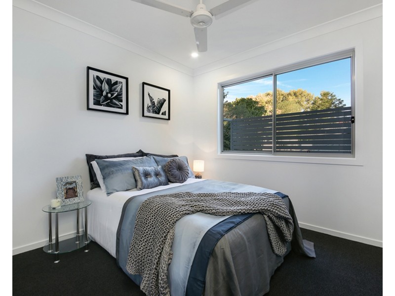 2/116 Eugaree Street, Southport QLD 4215