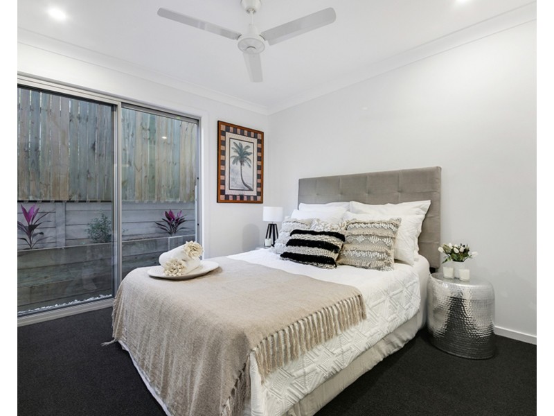 2/116 Eugaree Street, Southport QLD 4215